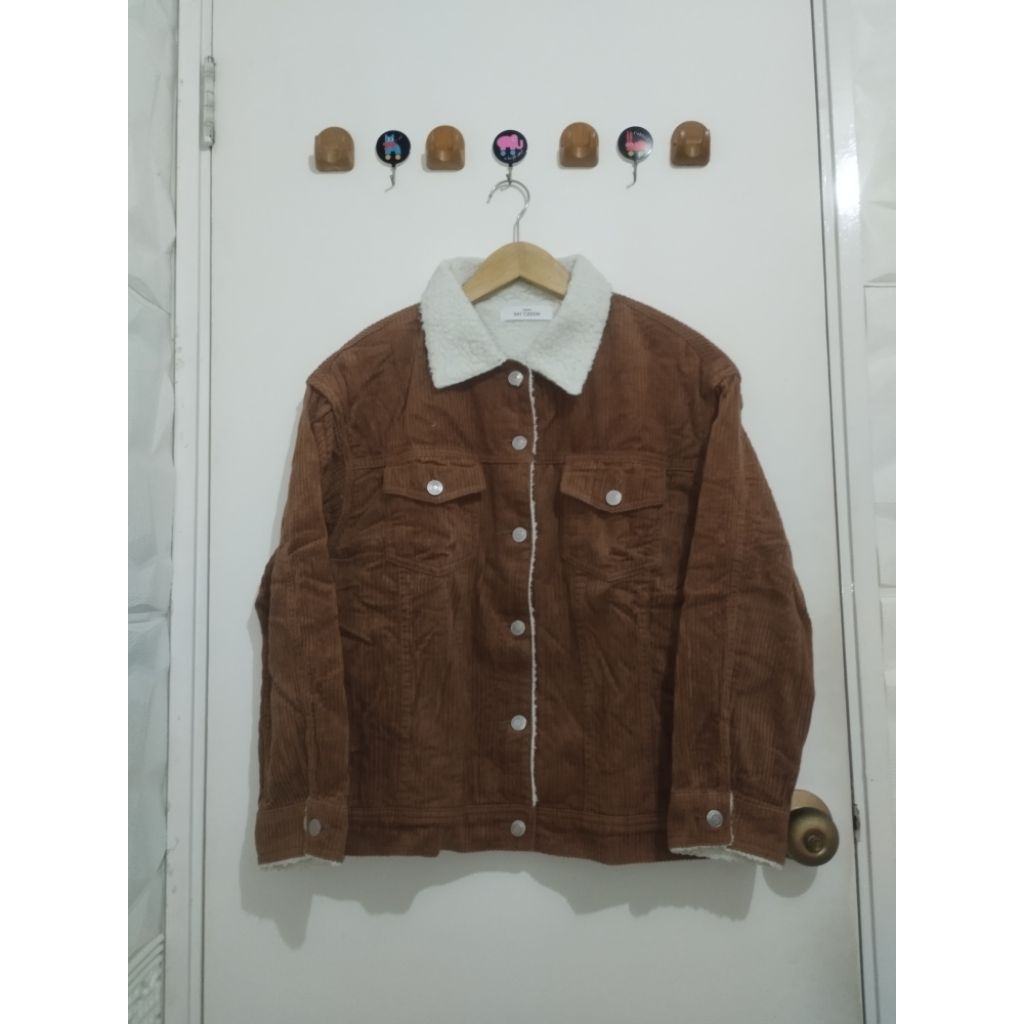Jaket Corduroy Coklat Sherpa Ray Cassin