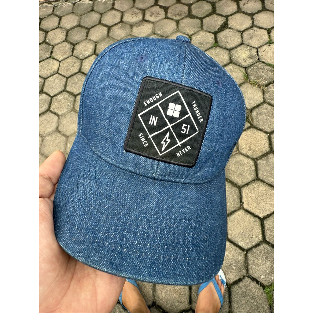 topi insight hat , trucker insight original