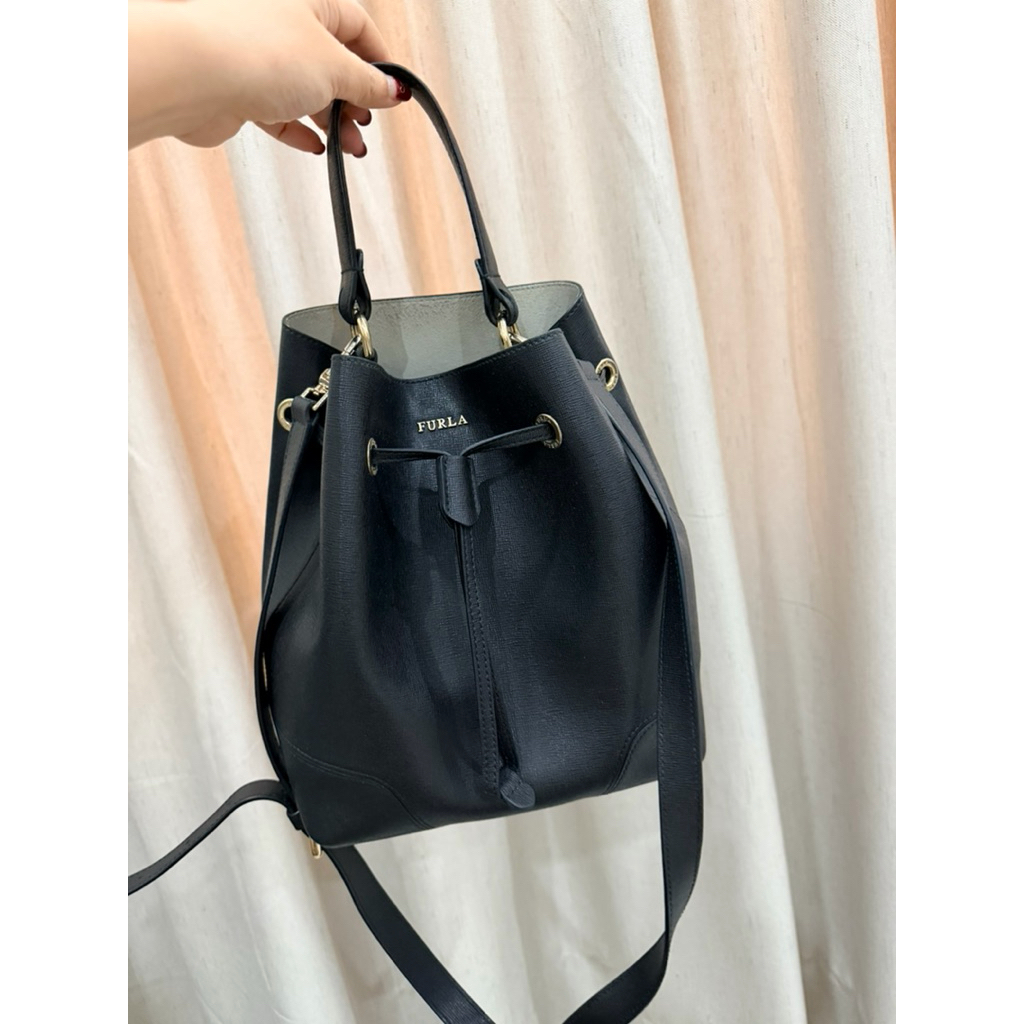 PRELOVED FURLA STACY BUCKET BAG 100% ORIGINAL