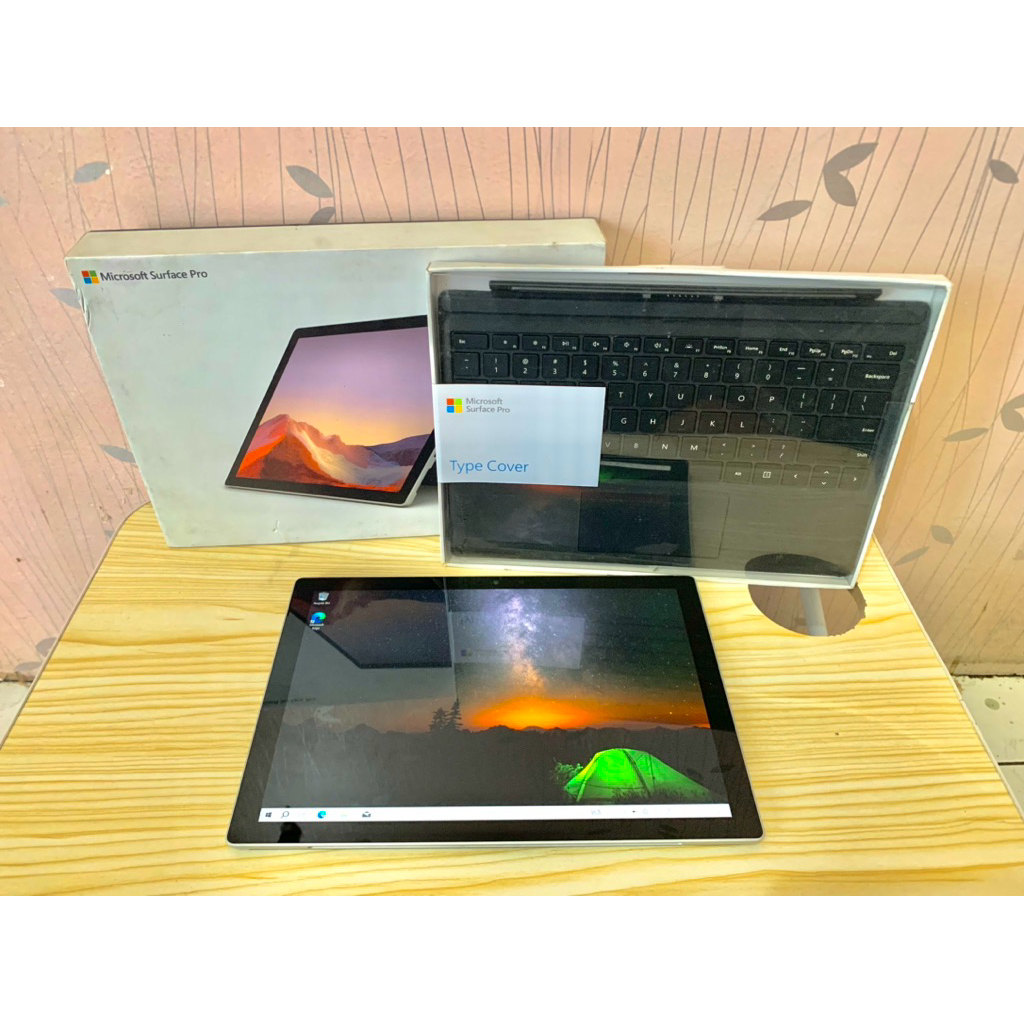 Laptop Microsoft Surface Pro 7 i5 1035G4 RAM 8GB SSD 128 + 512GB Mulus Murah