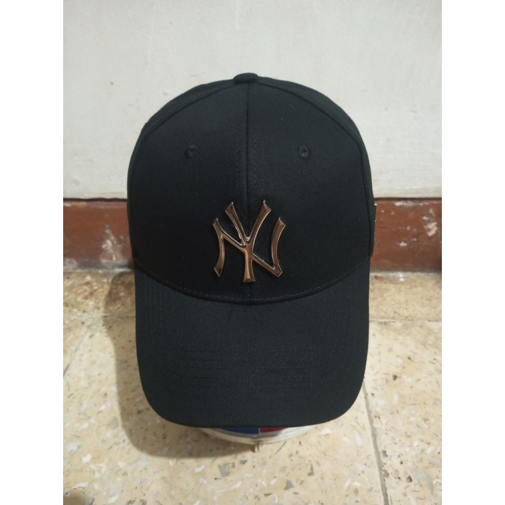 Topi New era x MLB NY logo besi second bekas