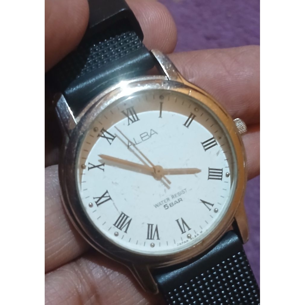 Jam tangan Alba bekas
