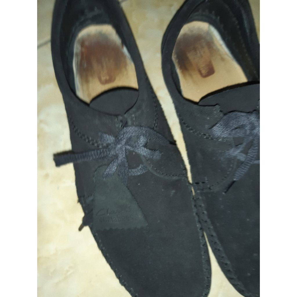 clarks wallabes weaver suede