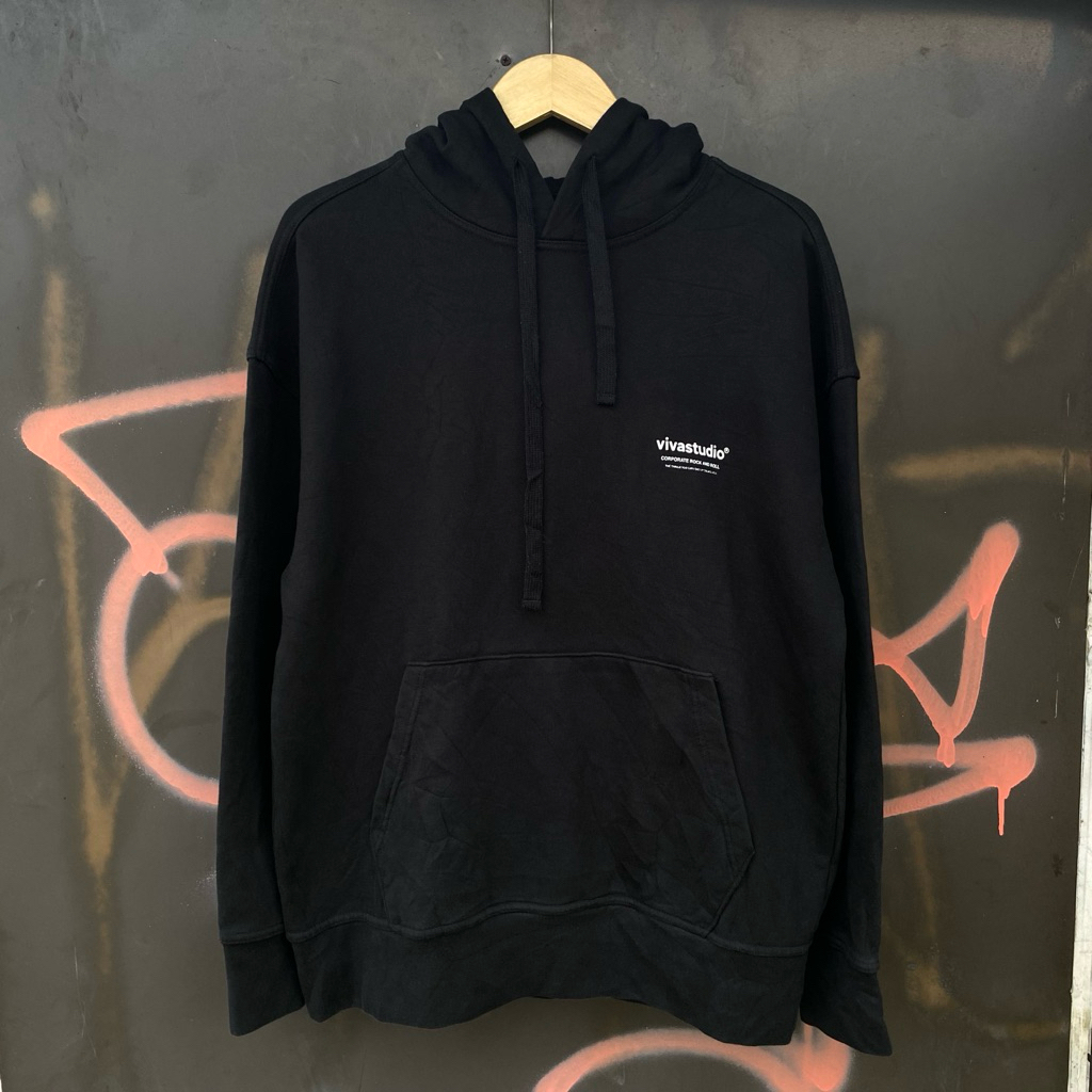 hodie vivastudio hitam