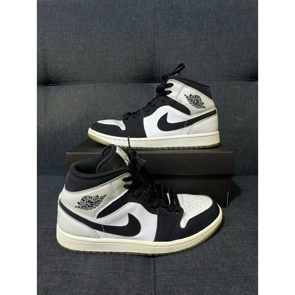 Sepatu Nike Air Jordan 1 Mid Black Diamond