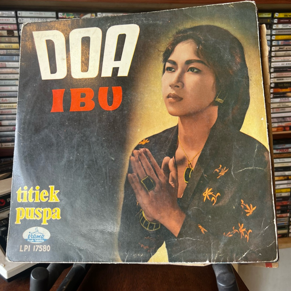 Vinyl Piringan Hitam Doa Ibu - Titiek Puspa | El Kawakib- Gabungan Orkes Irama Padang Pasir Medan | 