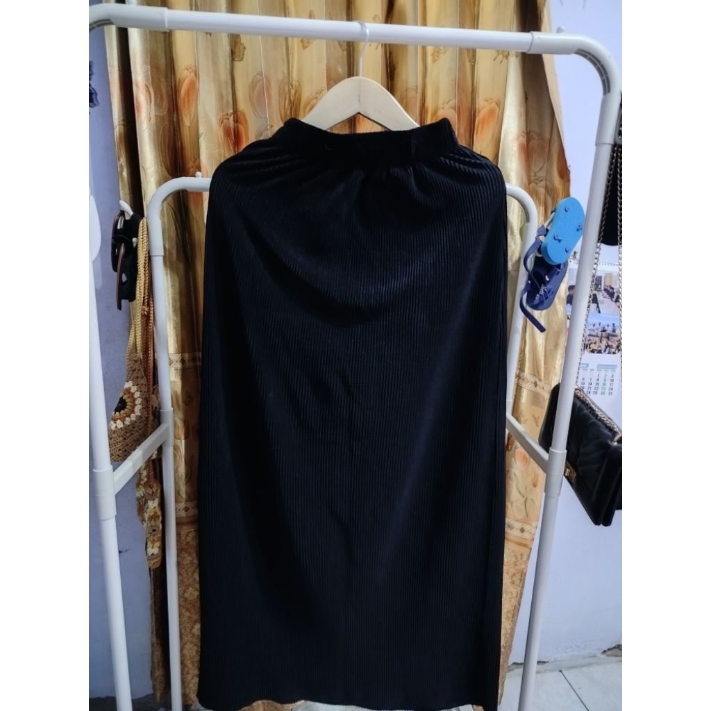 Preloved Rok Span Plisket & Rok Span Kotak