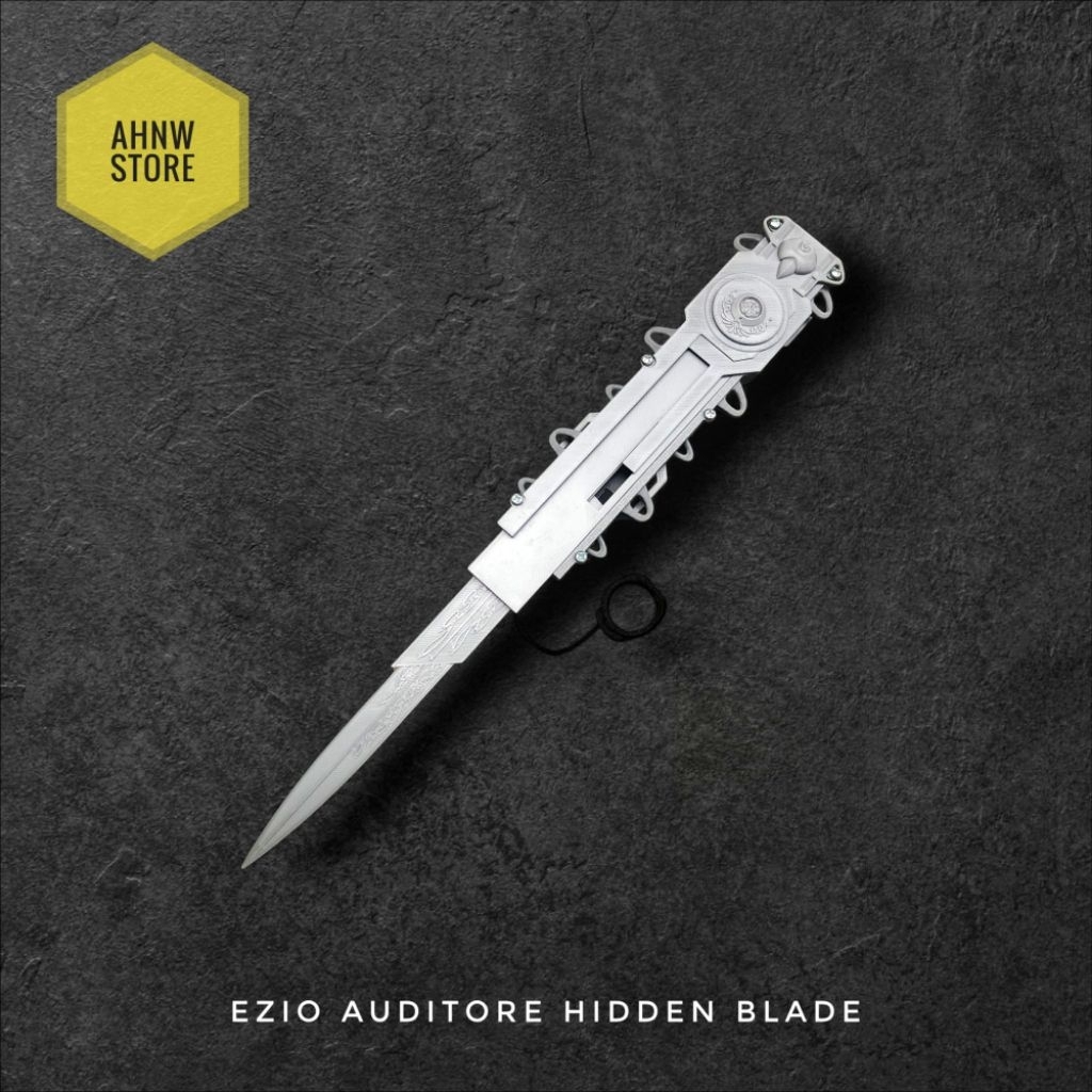 Hidden Blade Dual Action Figure/Ezio Auditore Hidden Blade.