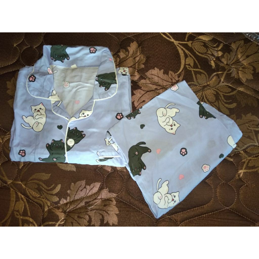 Set piyama dewasa motif kucing lucu