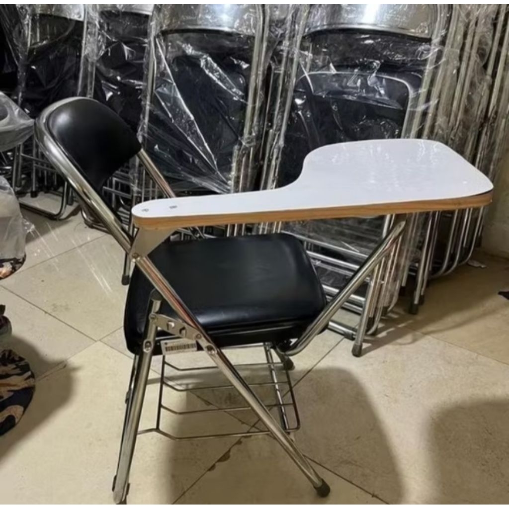 Kursi Lipat Chitose Second 90%