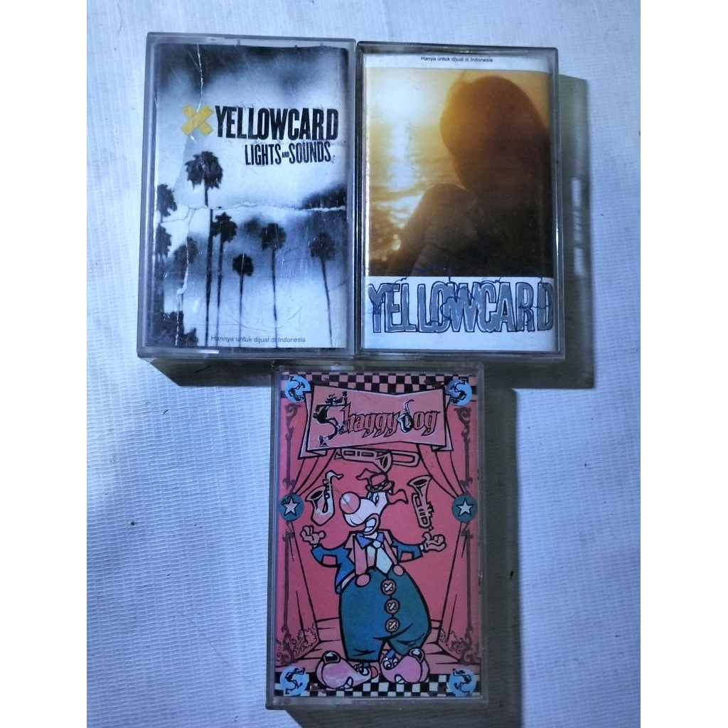 Kaset Pita Sepaket 3 Pcs ( 2 kaset Yellowcard dan 1 kaset Shaggy Dog)