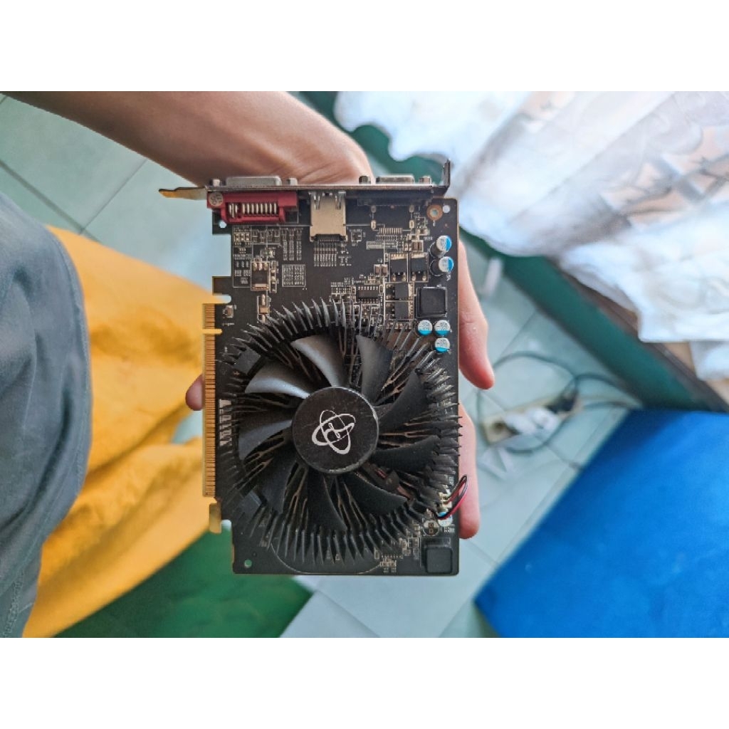 VGA GPU DDR5 1GB AMD HD 6670
