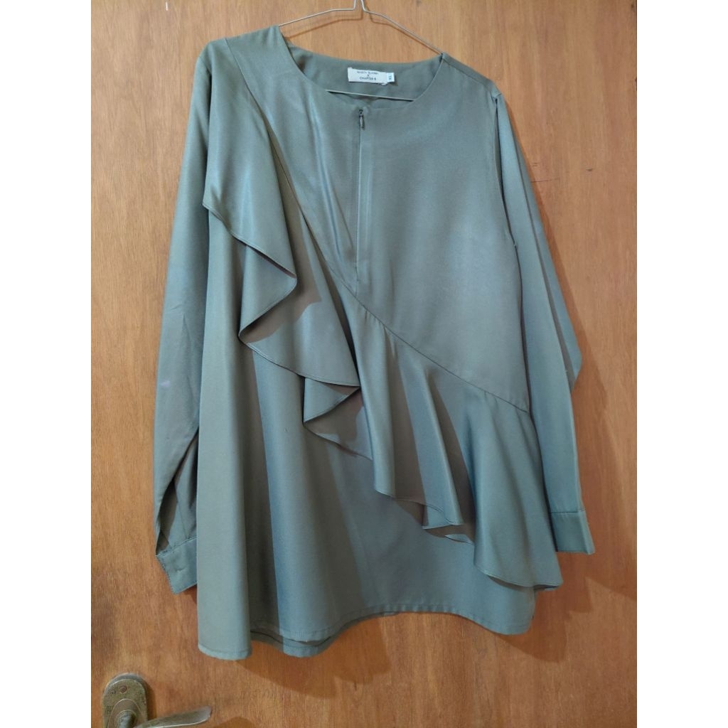 PRELOVED BLOUSE NAGITA SLAVINA