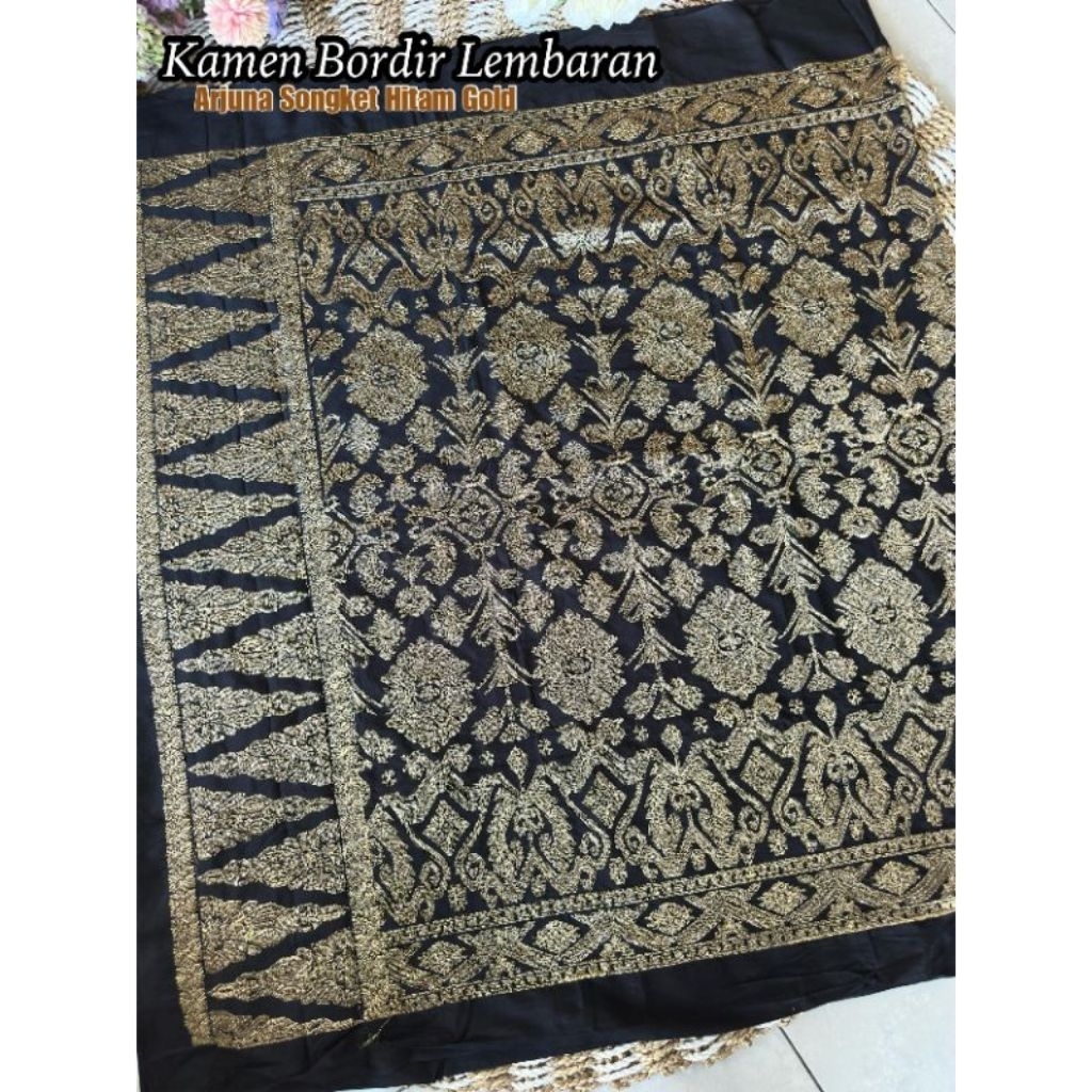 Kain Kamen Lembaran Bordir warna Hitam Gold
