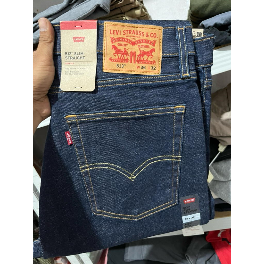 Levis 513