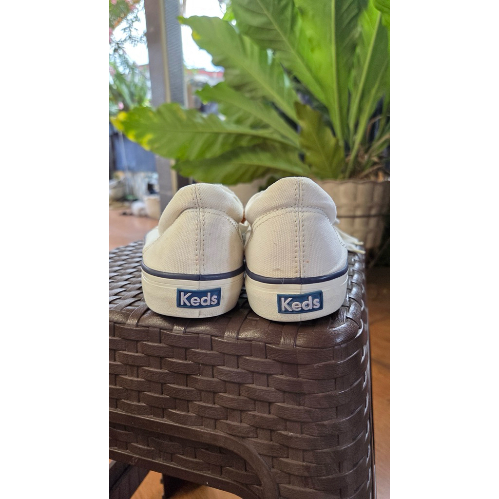 preloved sepatu keds