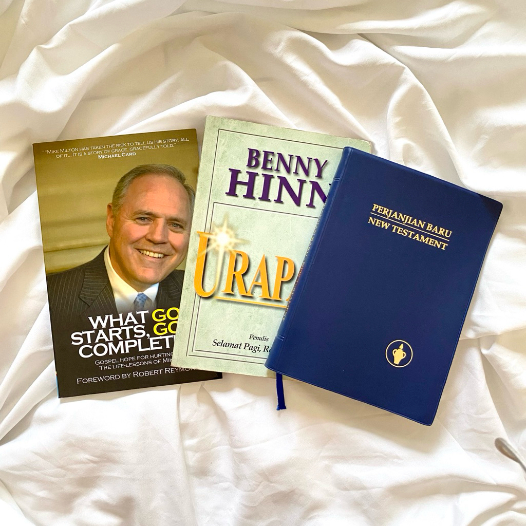 Preloved Buku What God Starts, God Completes by Robert Reymond Bahasa Inggris Urapan by Benny Hinn B