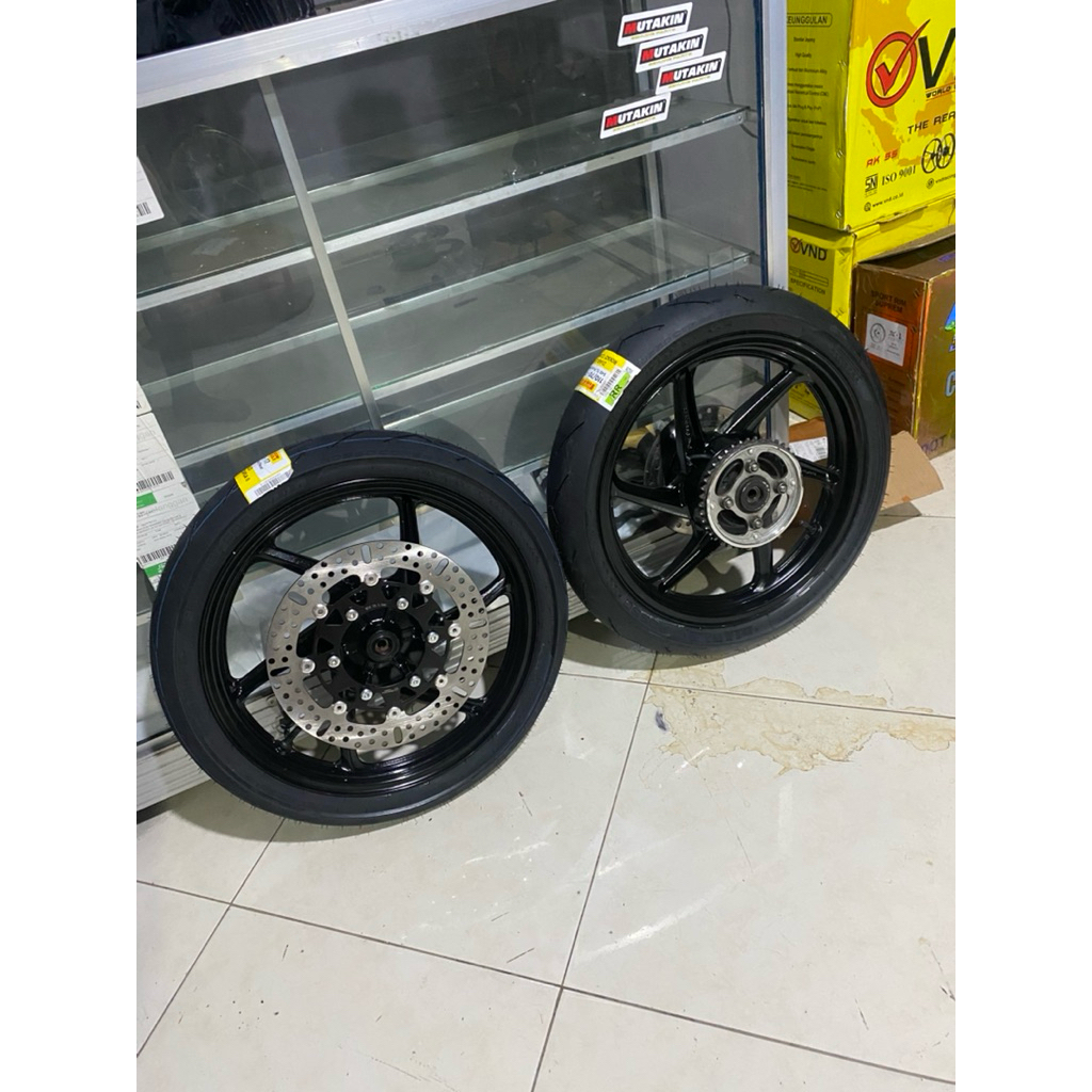 velg cb150r old pnp ninja r ss rr set ban pirelli diablo