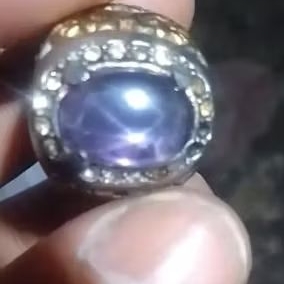 star kecubung ungu atau amethis star