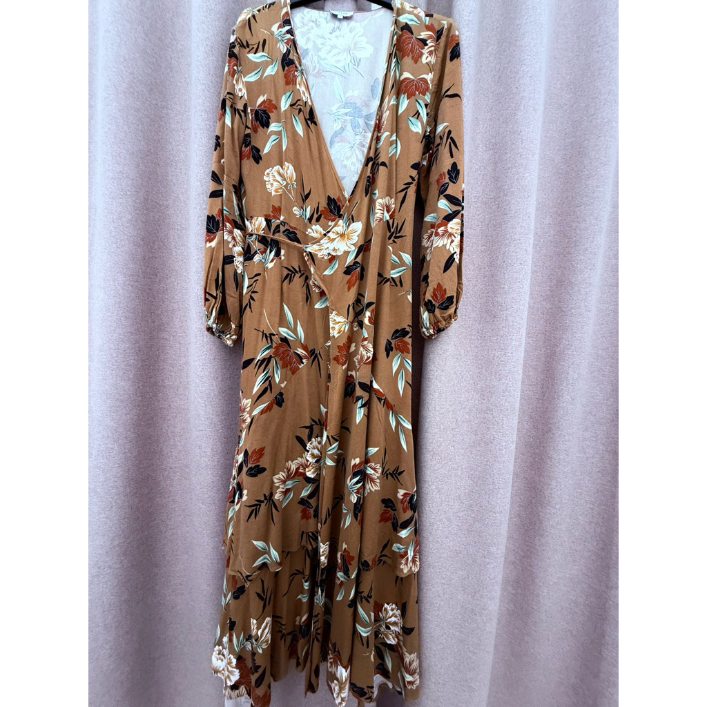 zalia maxi dress outer pl. megar. cocok bgt buat ke pantai