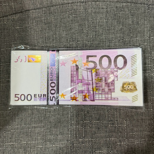 Kertas Sembayang Uang-UangAn Untuk Leluhur 500euro - Isi: +- 80lembar - Ukuran: Panjang: 15cm, Lebar