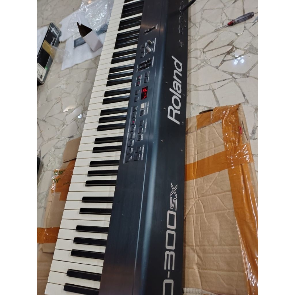 ROLAND RD300SX / ROLAND RD 300SX / ROLAND RD-300SX Mulus Terawat