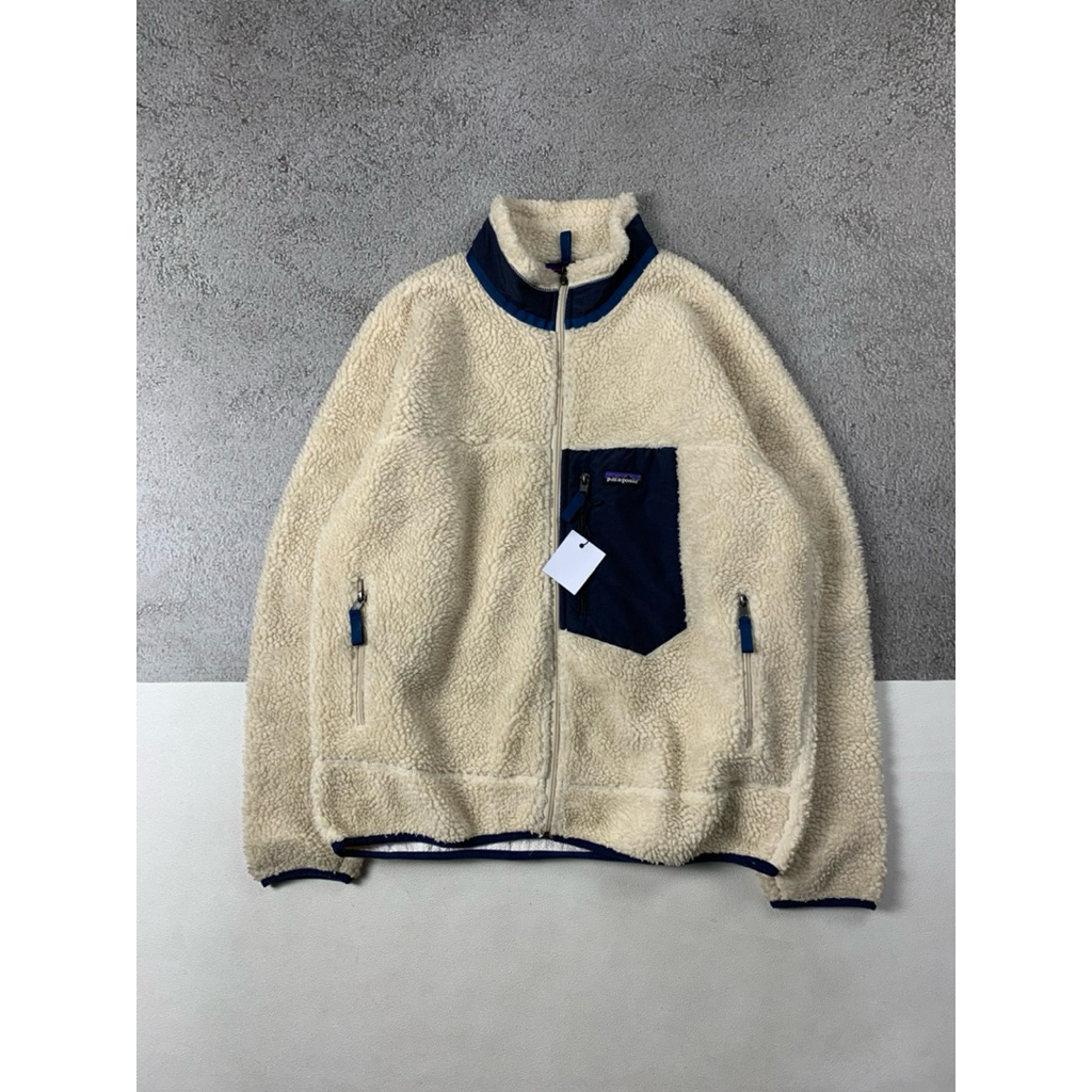 Patagonia fleece jacket  Size Xl Panjang 70cm Lebar 64cm