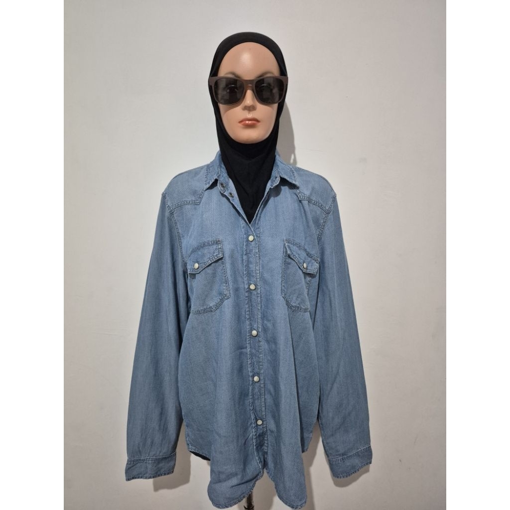 Kemeja jeans (AMERICAN EAGLE)