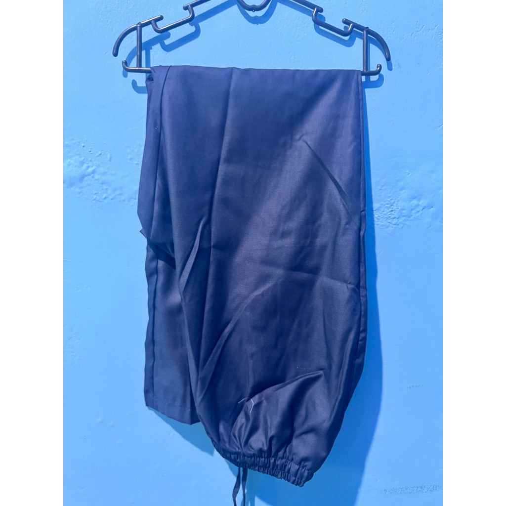 celana scrub "trust wear" navy XL lakilaki