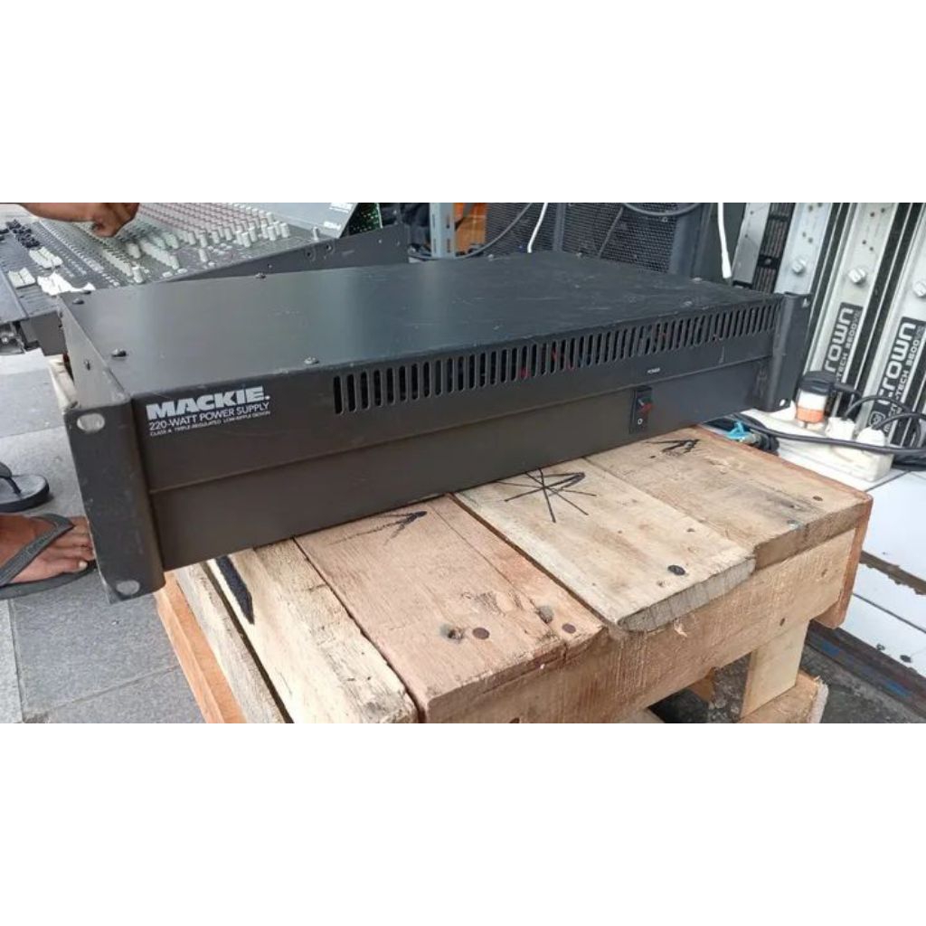 power supply MIXER MACKIE 16.8 / 24.8 / 32.8