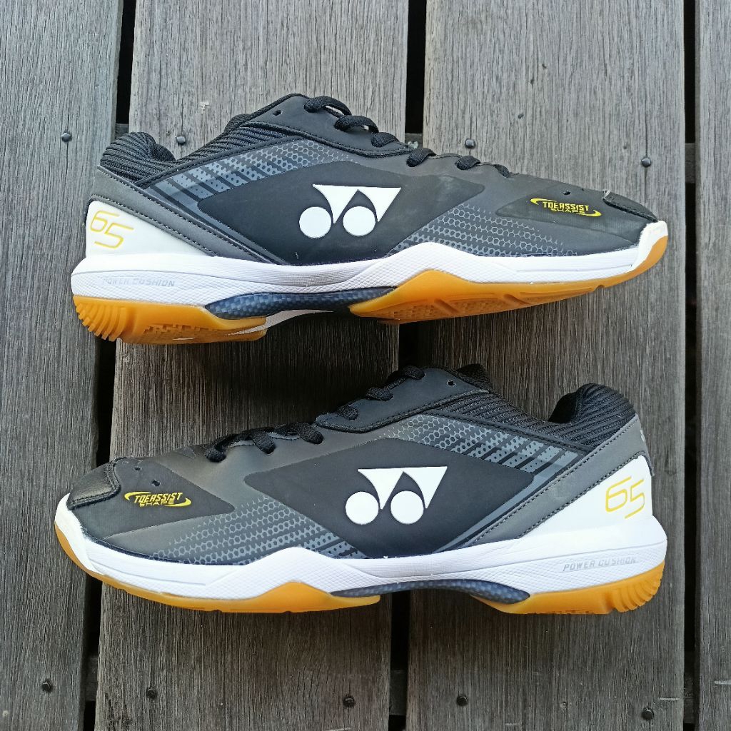 Sepatu badminton Yonex 65 (second)