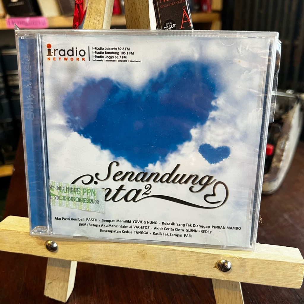 CD Senandung Cinta Pasto, Yovie And Nuno, Pinkan Mambo, Sheila On 7