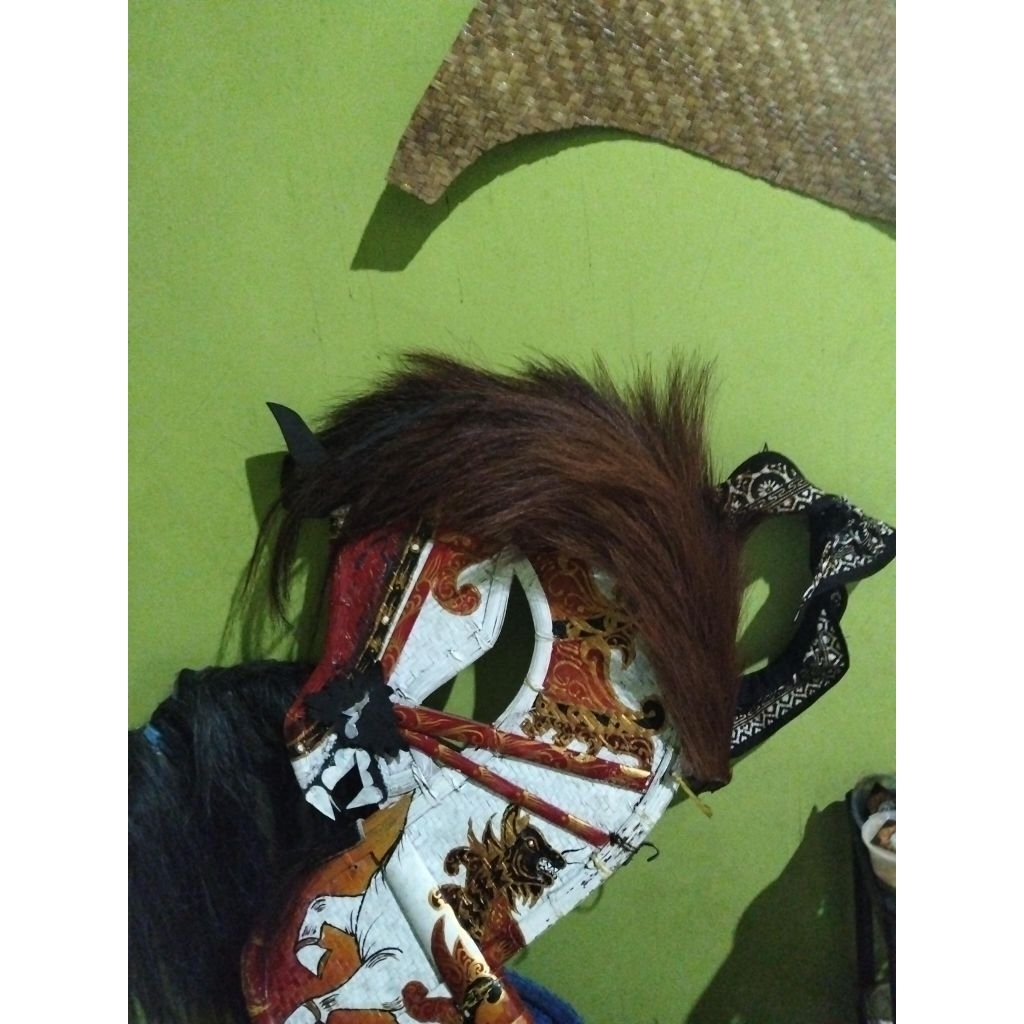 ekor kuda warna coklat ekor spek suri