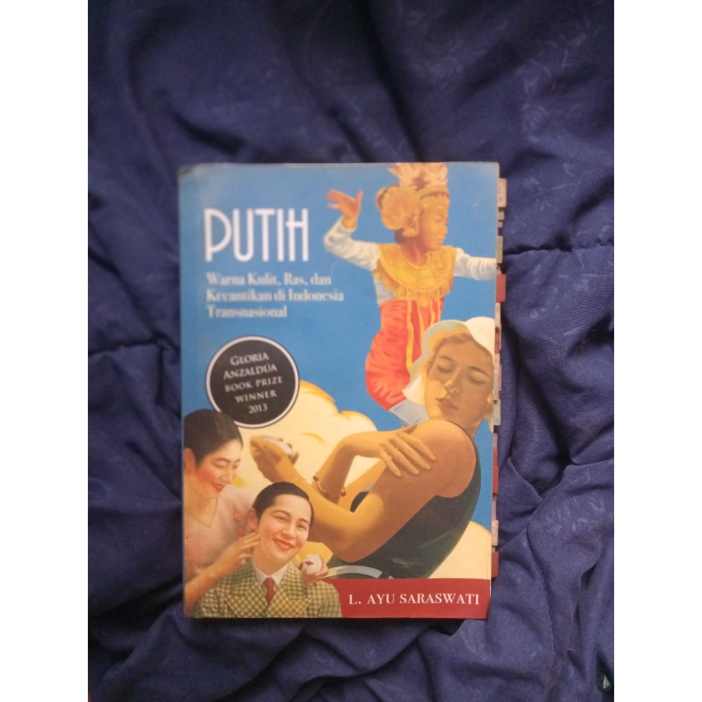 Buku Putih L. Ayu Saraswati