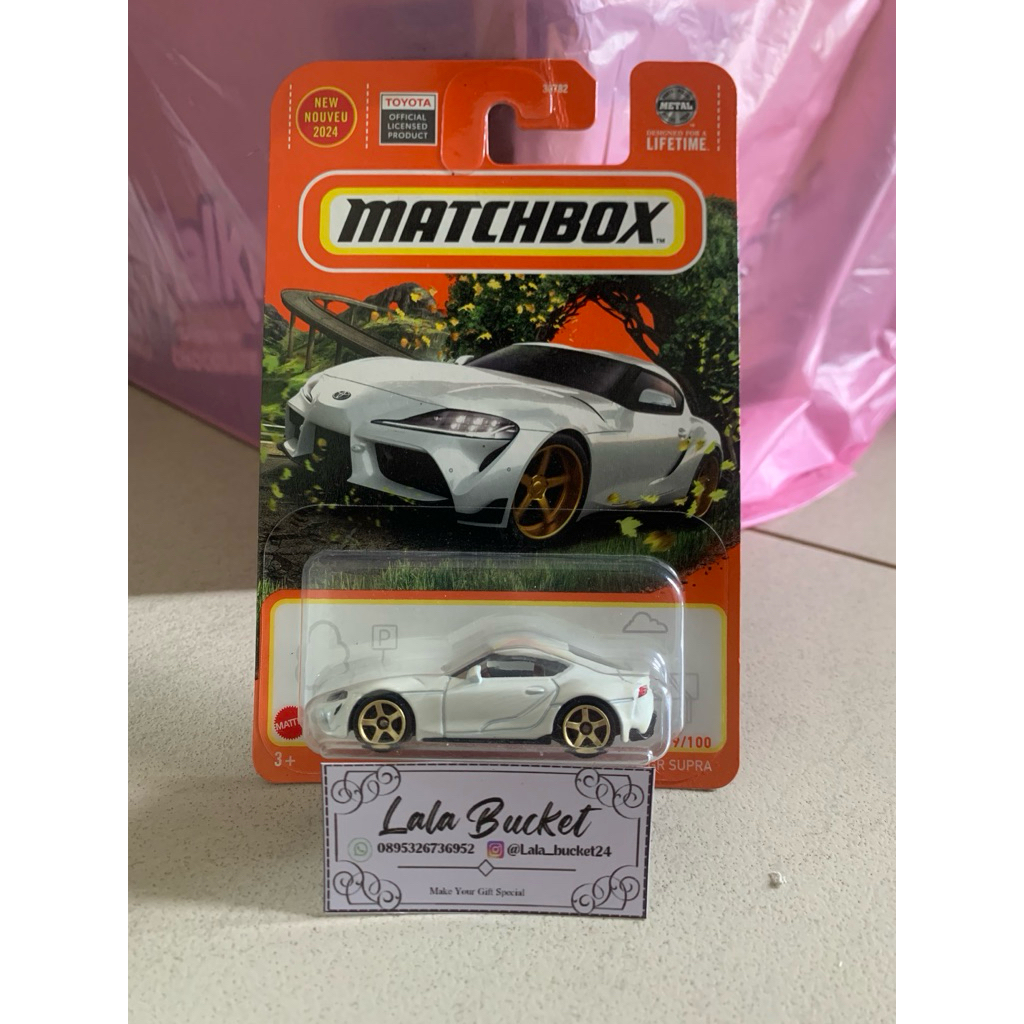 matcbox toyota gr supra putih