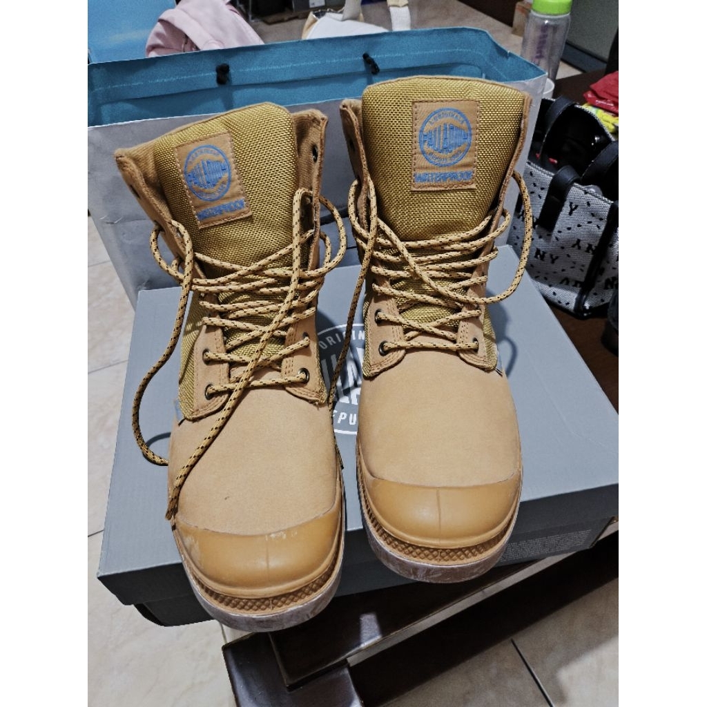 Sepatu Boot Palladium Pampa Sport Cuff Wpn - Size 44,5