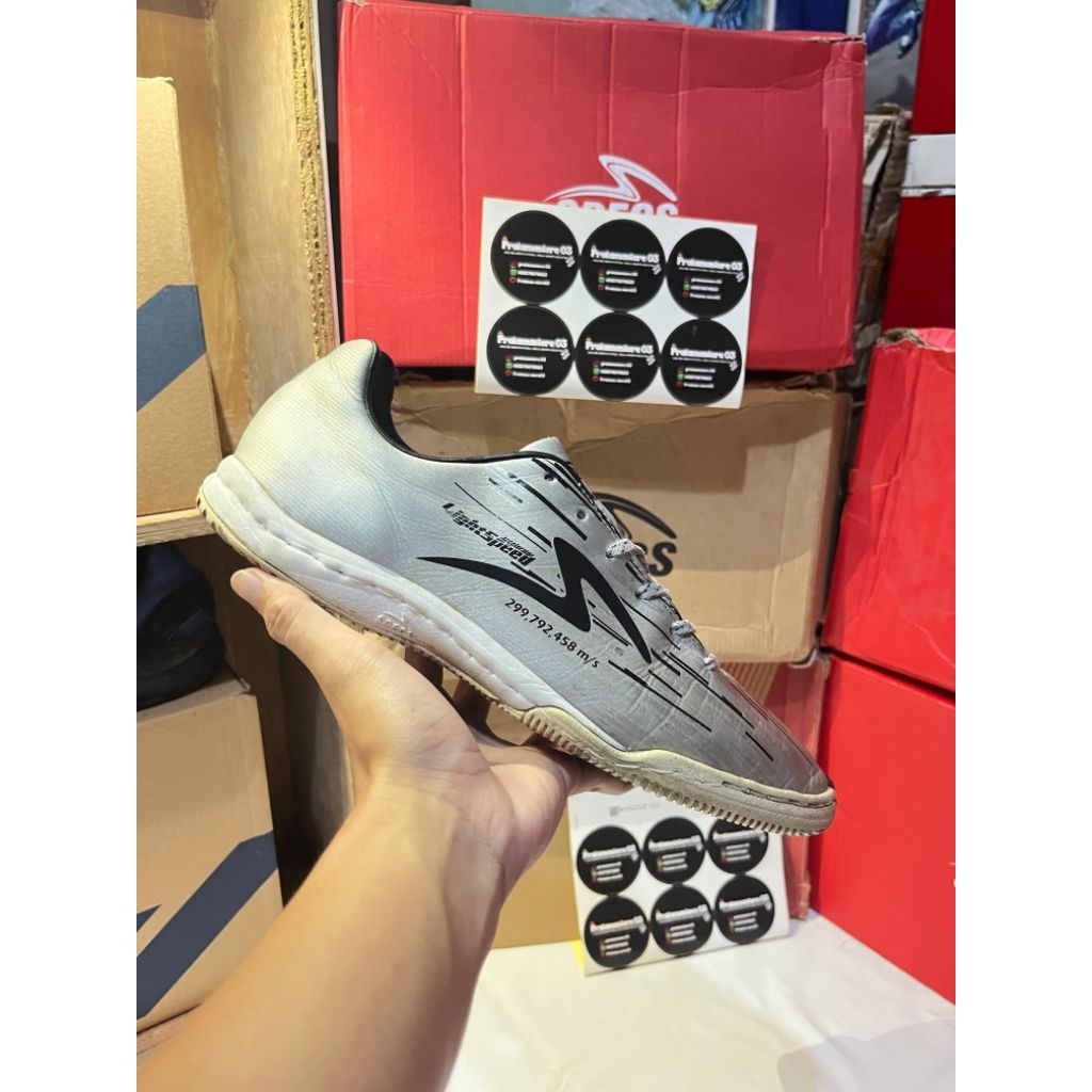 lightspeed reborn silver black old