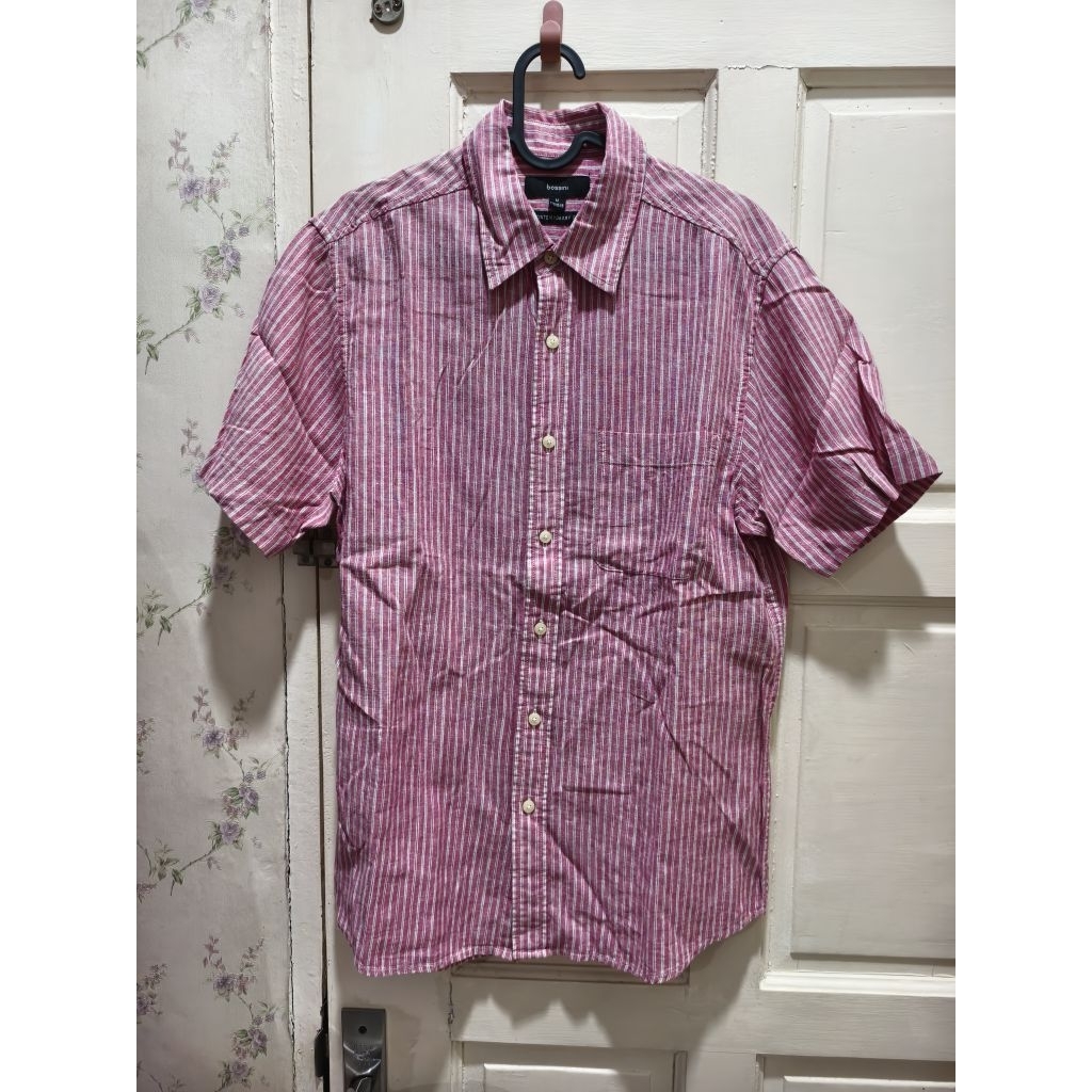 preloved kemeja merk bossini size M warna merah garis