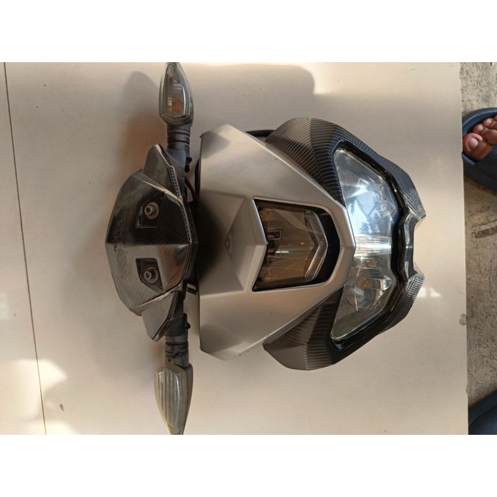Headlamp Yamaha Xabre
