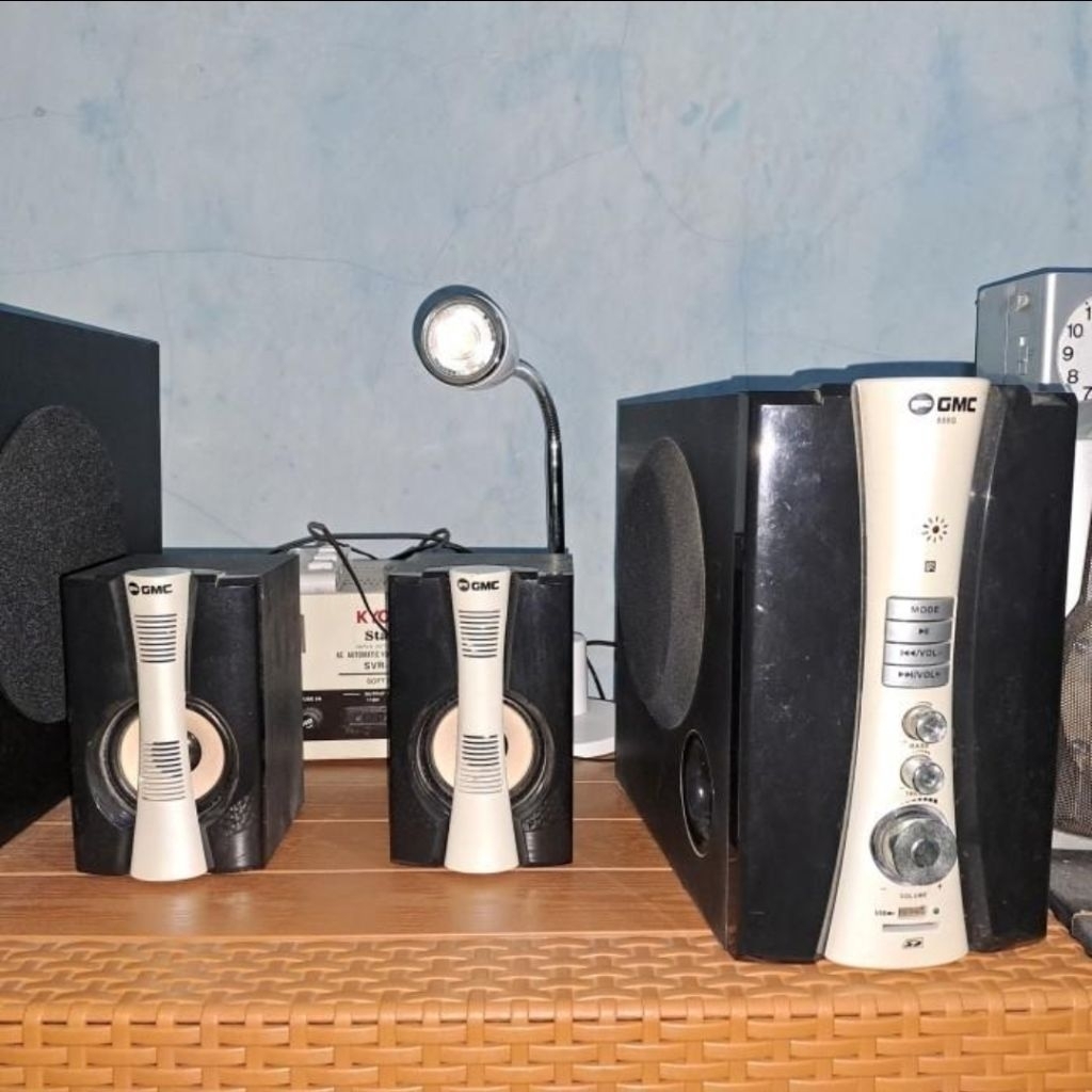 Speaker Aktif GMC 888G (Minus cek deskripsi)