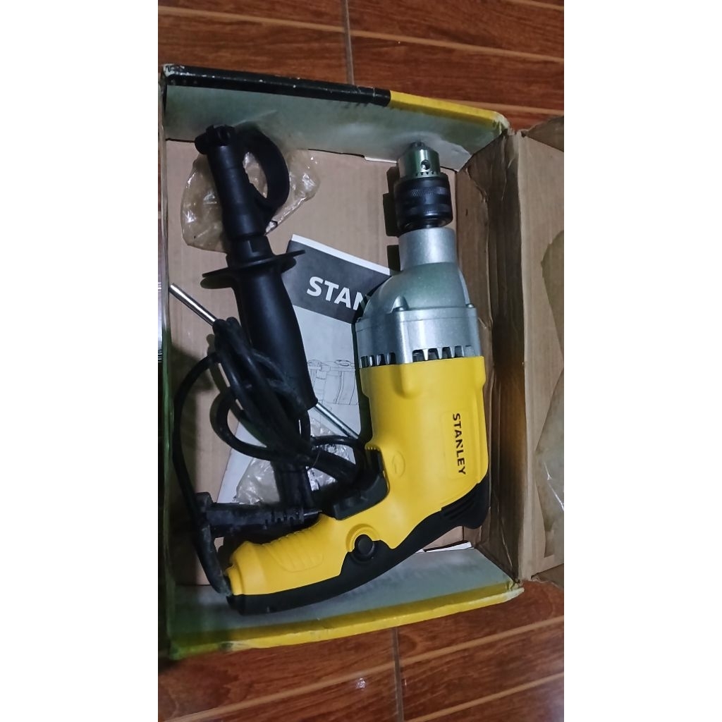 Mesin bor stanley STDH 7213