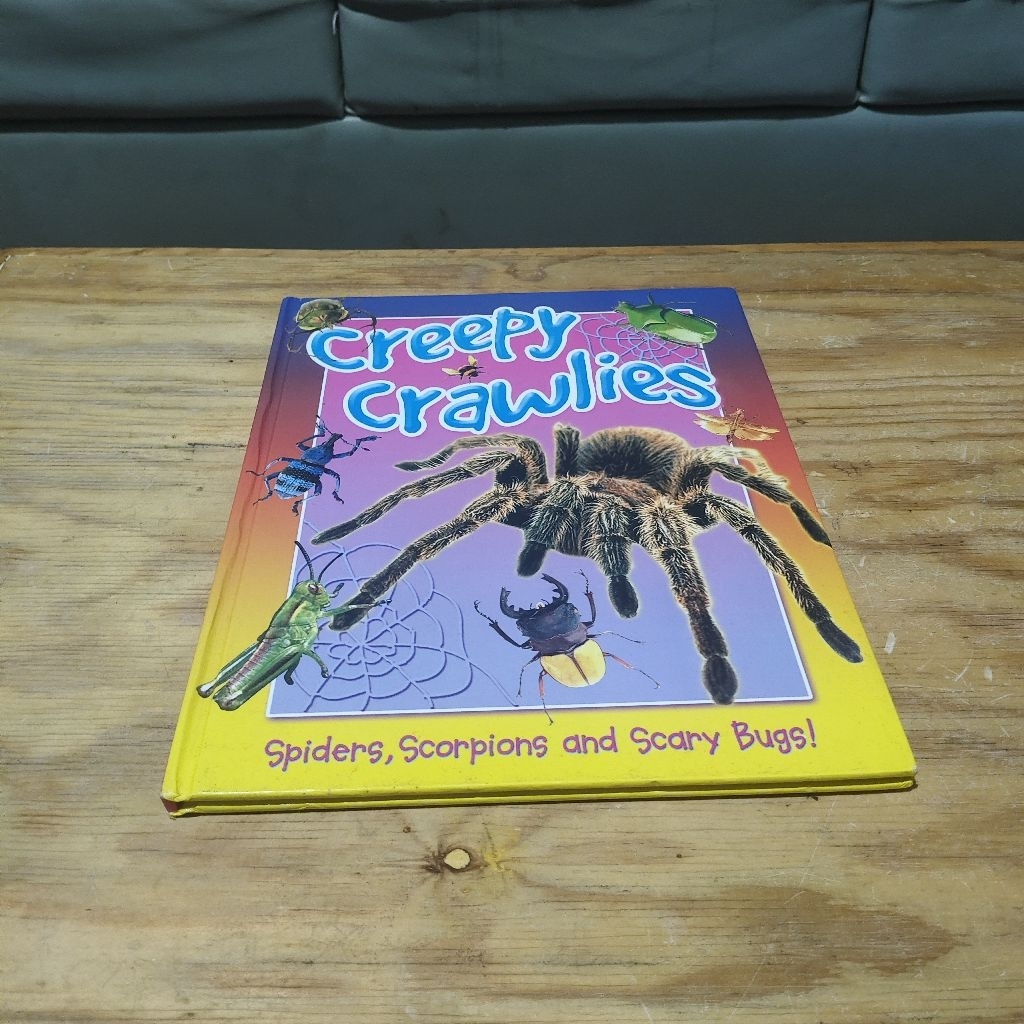 Buku Creepy Crawlies