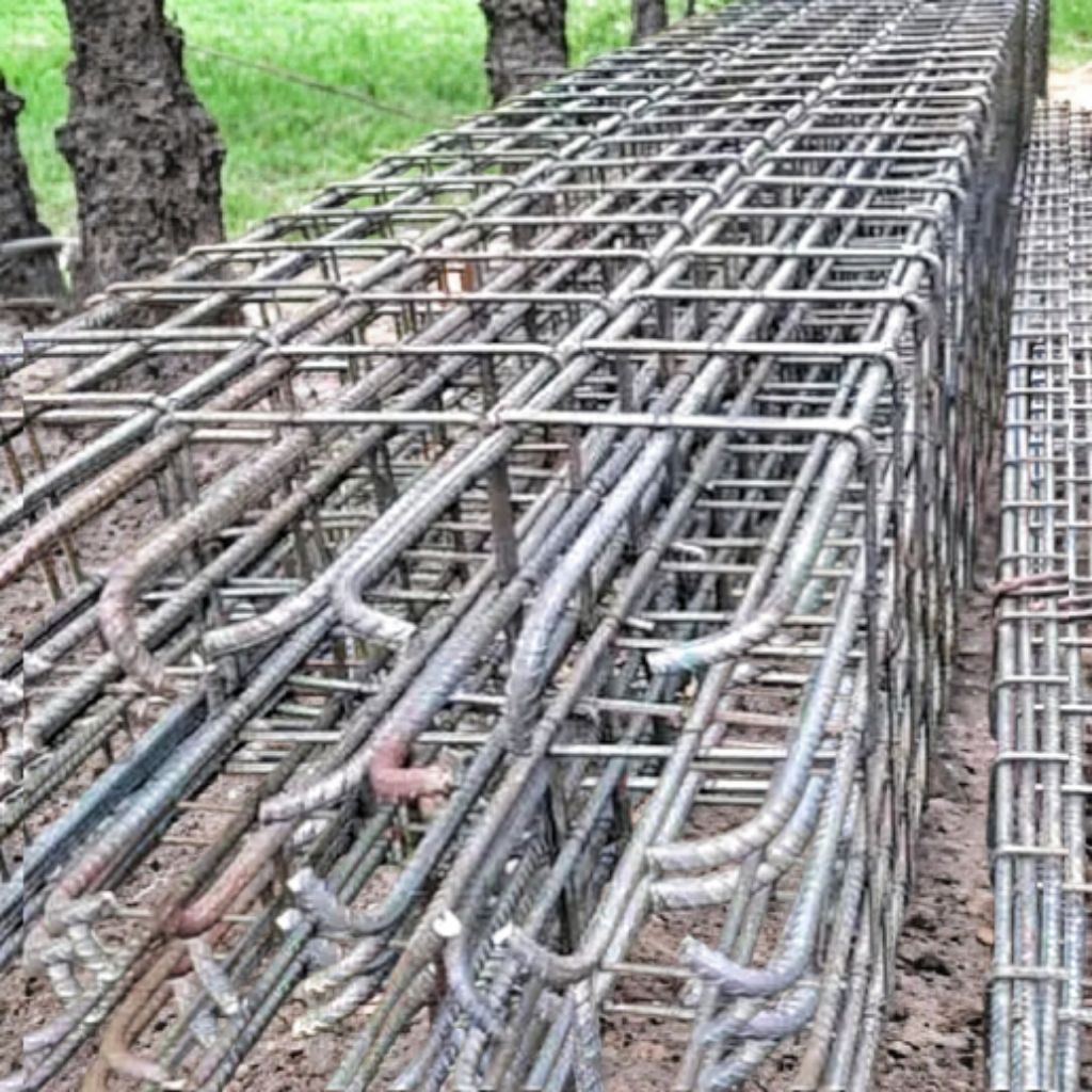 besi tiang/slop tiang cor 10mm ulir siap pasang sudah di rakit