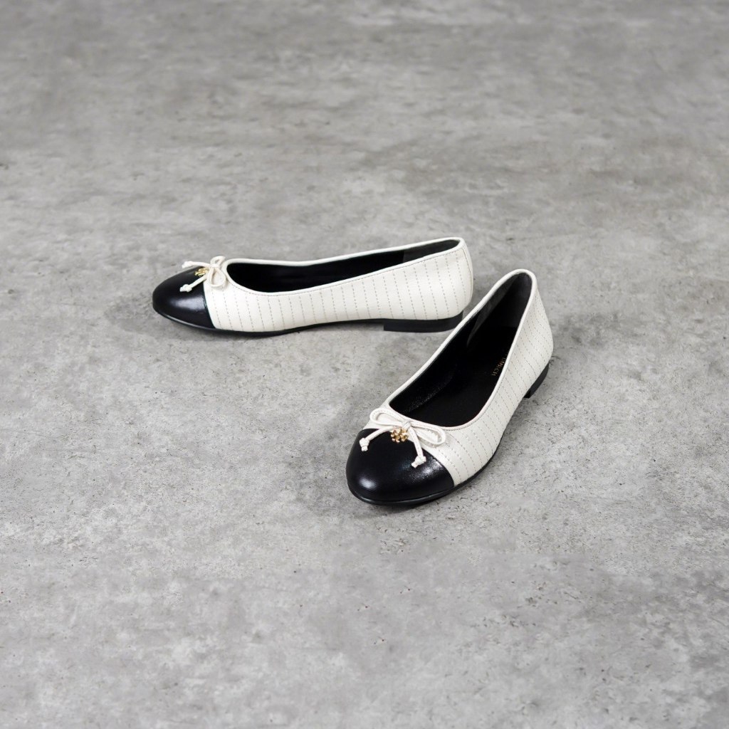 (DEFECT SALE) Sepatu TB TOE BALLET QUILTED LEATHER HALF BLACK WHITE FLAT SHOES 100% ORIGINAL