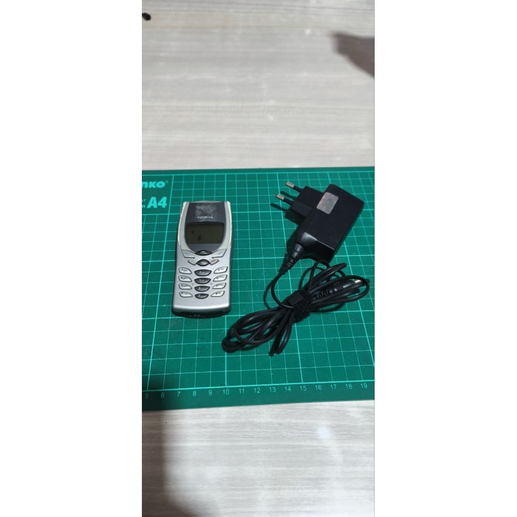 HP Nokia 8250 jadul