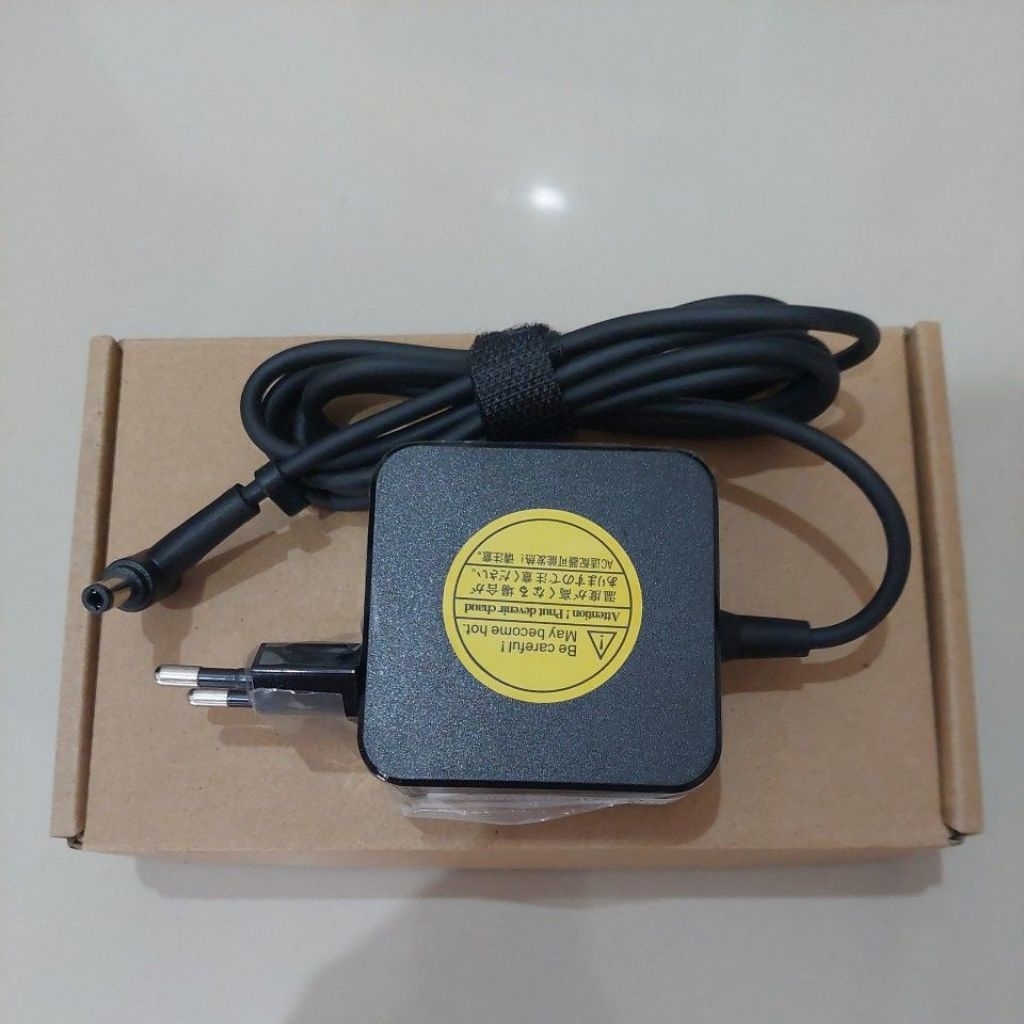Charger/Adaptor Laptop Asus 19V-2.37A Square Jack Besar (DC 5.5*2.5m) X505 E402 X450 X451