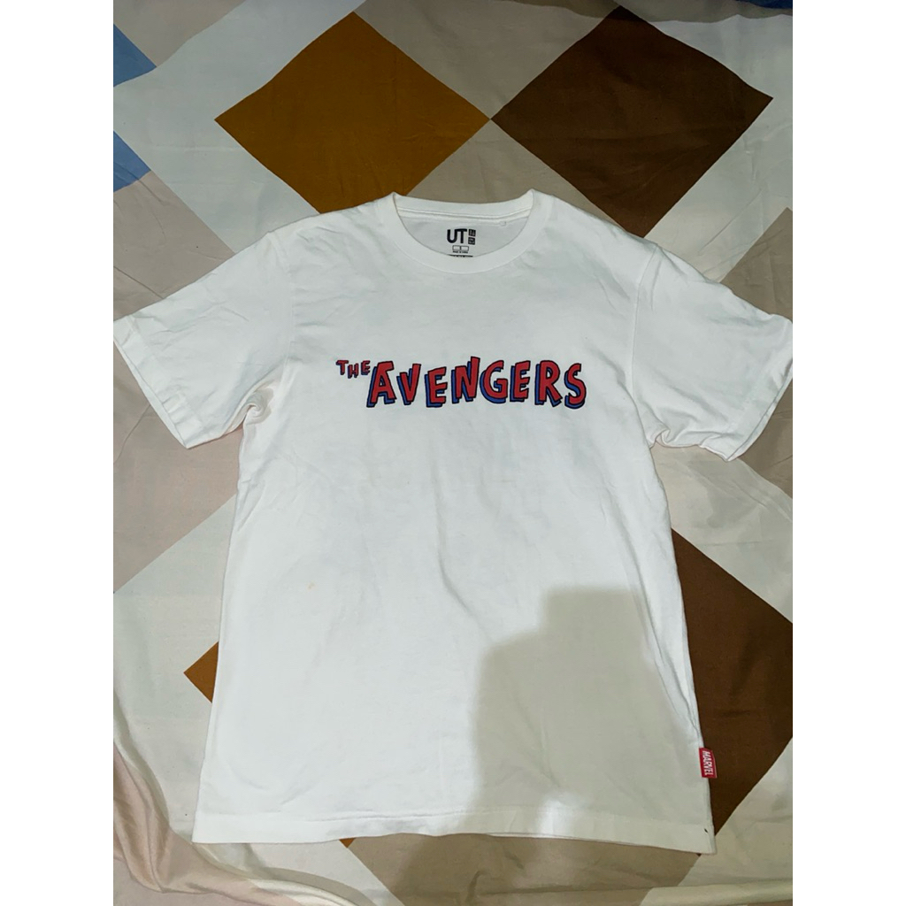 UNIQLO UT x MARVEL x  JASON POLAN dan kaos adidas putih