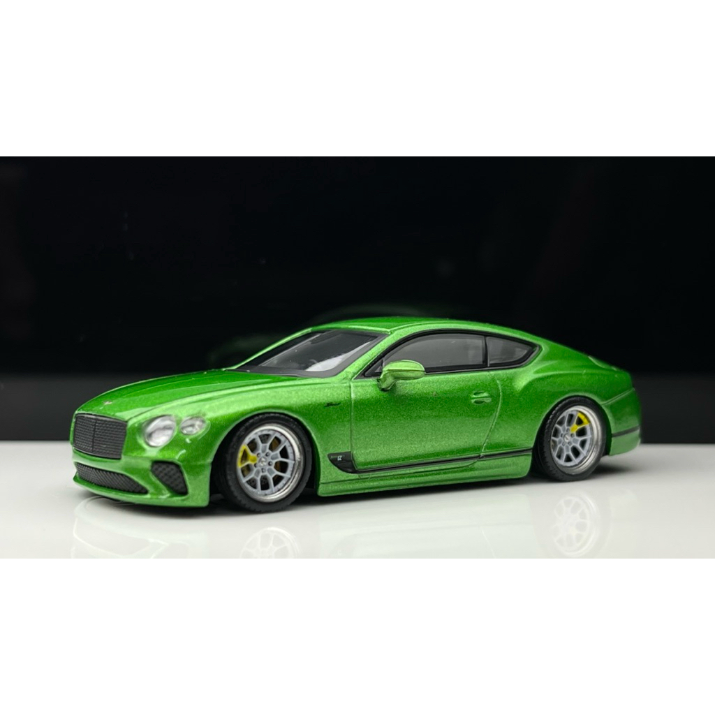 MINI GT - BENTLEY APLE GREEN