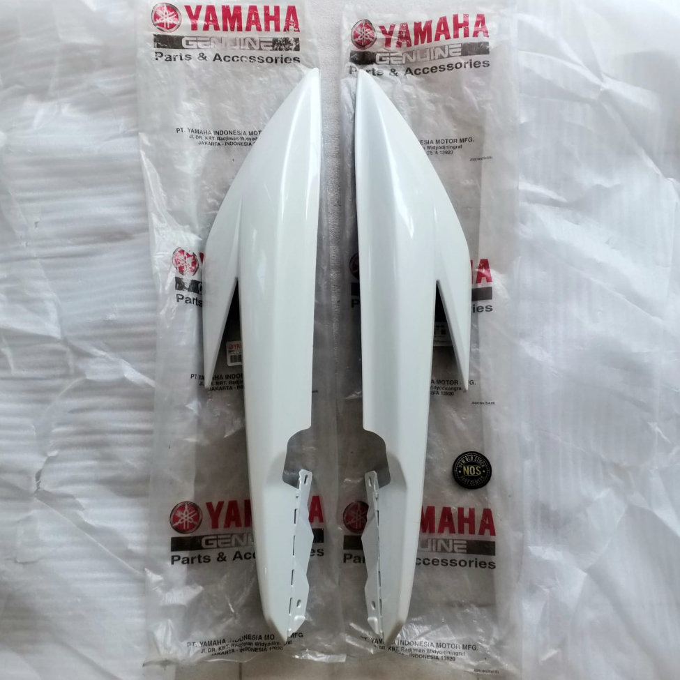 COVERSIDE COVER SIDE COVER BODY BODI TEBENG TEDENG SAMPING SET KANAN KIRI WARNA PUTIH MIO SOUL GT 12