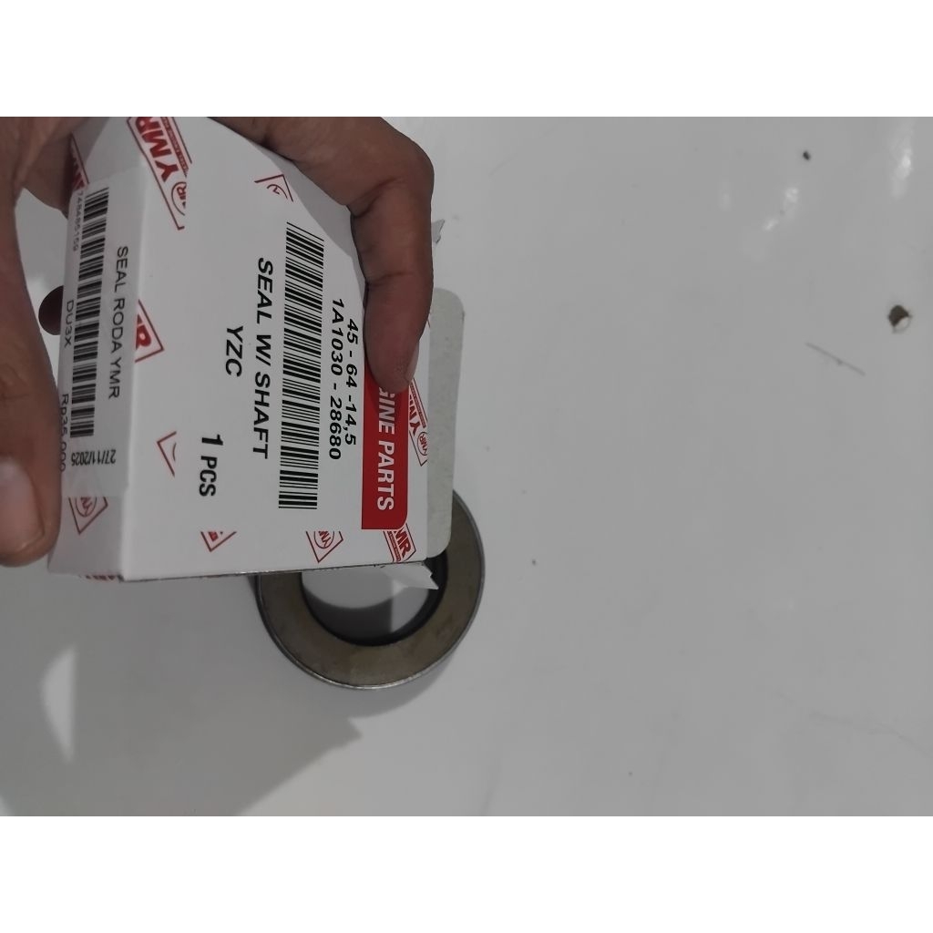 Seal W/Shaft YZC Sil Roda Traktor YZC Yanmar / Sil Roda YZC YANMAR